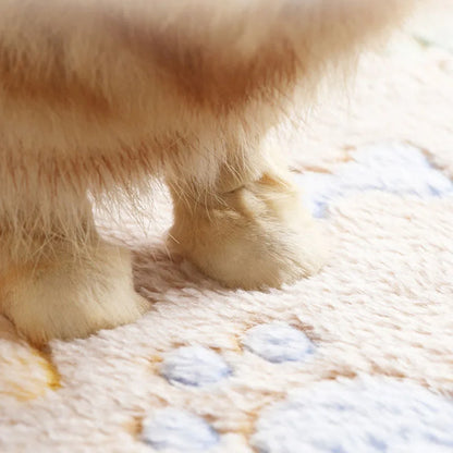 Winter Velvet Pet Sleeping Warm Blanket with Paw/Dot/Bone Pattern®