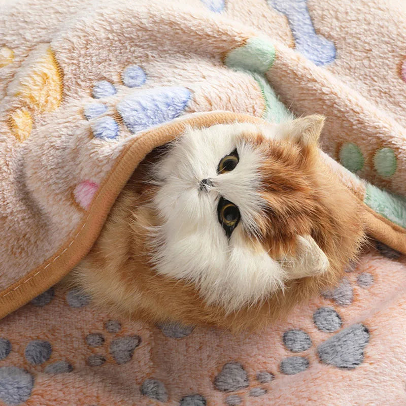 Winter Velvet Pet Sleeping Warm Blanket with Paw/Dot/Bone Pattern®